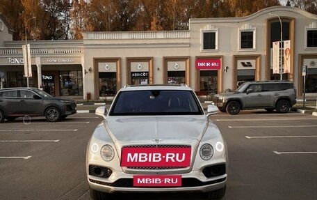 Bentley Bentayga I, 2016 год, 13 900 000 рублей, 2 фотография