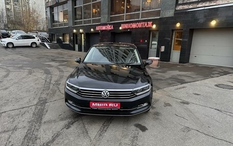 Volkswagen Passat B8 рестайлинг, 2019 год, 3 500 000 рублей, 1 фотография