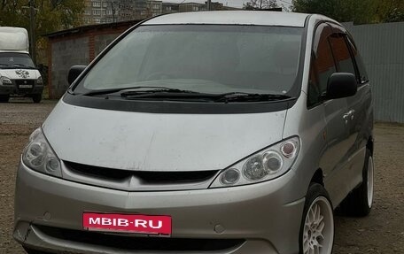 Toyota Estima III рестайлинг -2, 2002 год, 750 000 рублей, 2 фотография