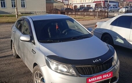 KIA Rio III рестайлинг, 2011 год, 725 000 рублей, 2 фотография