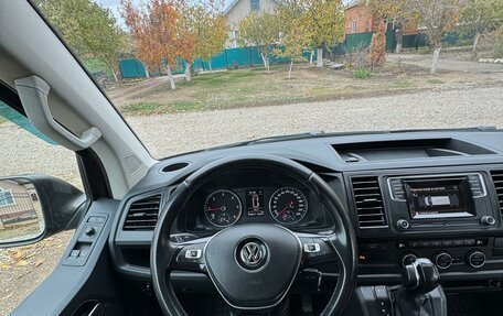 Volkswagen Caravelle T6 рестайлинг, 2015 год, 4 200 000 рублей, 12 фотография