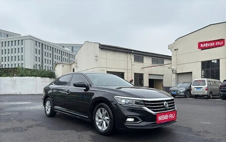 Volkswagen Passat B8 рестайлинг, 2021 год, 1 550 000 рублей, 29 фотография