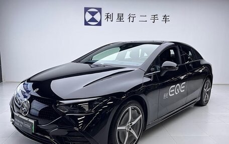 Mercedes-Benz EQE, 2022 год, 5 600 000 рублей, 1 фотография