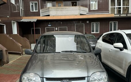 Chevrolet Niva I рестайлинг, 2012 год, 445 000 рублей, 2 фотография