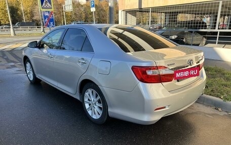 Toyota Camry, 2012 год, 1 990 000 рублей, 6 фотография