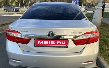 Toyota Camry, 2012 год, 1 990 000 рублей, 5 фотография