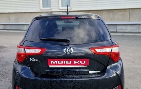 Toyota Vitz, 2019 год, 1 300 000 рублей, 3 фотография