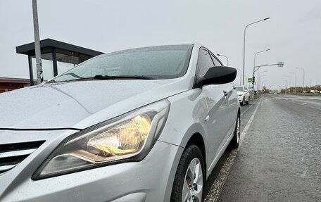 Hyundai Solaris II рестайлинг, 2014 год, 925 000 рублей, 1 фотография