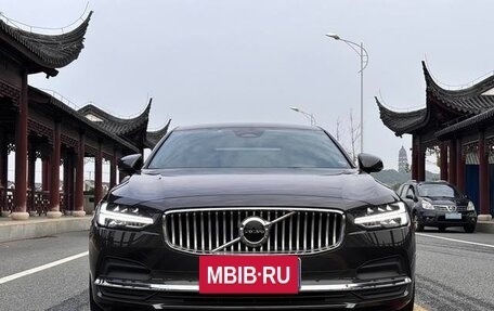 Volvo S90 II рестайлинг, 2022 год, 3 845 027 рублей, 2 фотография