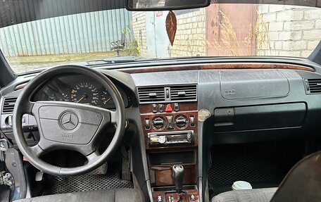 Mercedes-Benz C-Класс, 2000 год, 560 000 рублей, 5 фотография