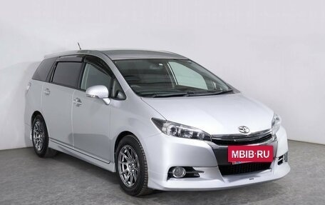 Toyota Wish II, 2012 год, 1 735 000 рублей, 2 фотография