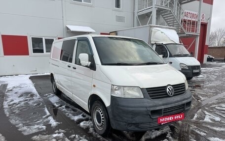 Volkswagen Transporter T5 рестайлинг, 2009 год, 1 050 000 рублей, 3 фотография