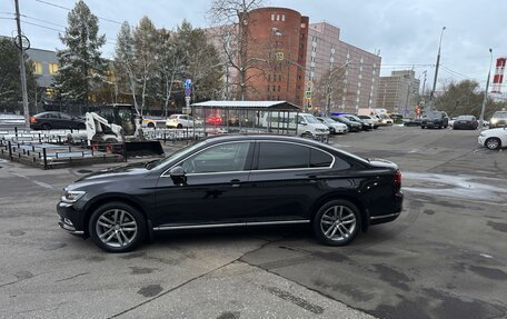 Volkswagen Passat B8 рестайлинг, 2019 год, 3 500 000 рублей, 4 фотография