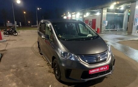 Honda Freed I, 2012 год, 1 150 000 рублей, 2 фотография