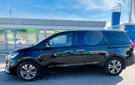 KIA Carnival III, 2019 год, 2 650 000 рублей, 7 фотография