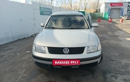 Volkswagen Passat B5+ рестайлинг, 1998 год, 320 000 рублей, 1 фотография