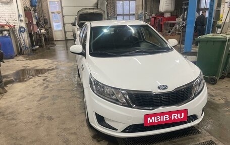 KIA Rio III рестайлинг, 2014 год, 1 100 000 рублей, 1 фотография