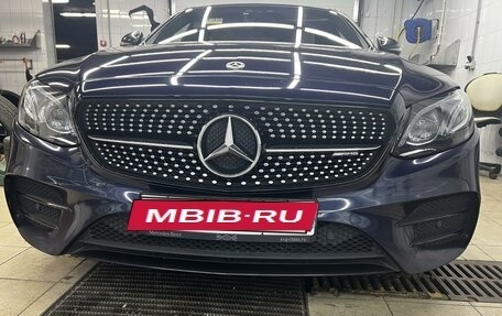 Mercedes-Benz E-Класс AMG, 2017 год, 4 600 000 рублей, 5 фотография