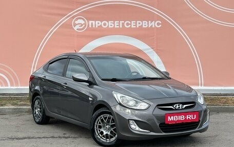 Hyundai Solaris II рестайлинг, 2013 год, 1 030 000 рублей, 3 фотография