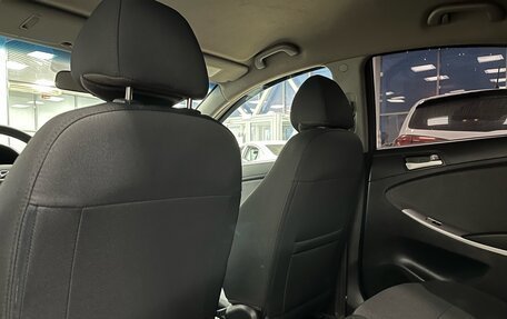 Hyundai Solaris II рестайлинг, 2013 год, 1 030 000 рублей, 23 фотография