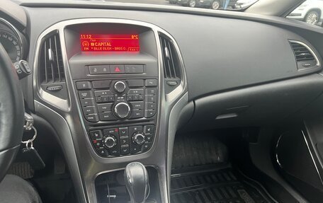 Opel Astra J, 2011 год, 920 000 рублей, 3 фотография