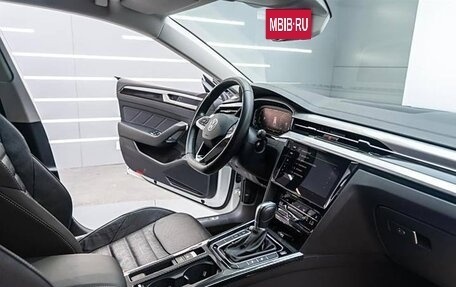 Volkswagen Passat CC, 2021 год, 3 550 000 рублей, 14 фотография