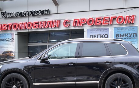 Volkswagen Touareg III, 2012 год, 1 999 000 рублей, 3 фотография