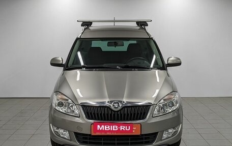 Skoda Roomster, 2013 год, 990 000 рублей, 2 фотография