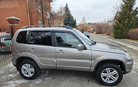 Chevrolet Niva I рестайлинг, 2011 год, 557 000 рублей, 7 фотография