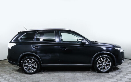 Mitsubishi Outlander III рестайлинг 3, 2014 год, 1 797 000 рублей, 4 фотография