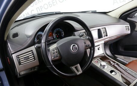 Jaguar XF I рестайлинг, 2010 год, 1 329 000 рублей, 8 фотография