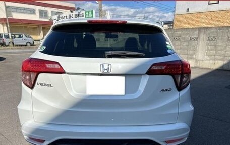 Honda Vezel, 2018 год, 1 850 000 рублей, 4 фотография