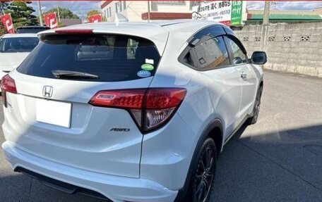 Honda Vezel, 2018 год, 1 850 000 рублей, 6 фотография