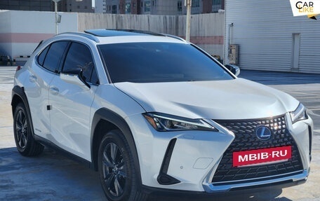 Lexus UX I, 2021 год, 3 300 000 рублей, 3 фотография