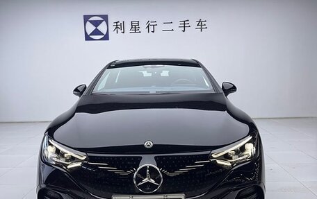 Mercedes-Benz EQE, 2022 год, 5 600 000 рублей, 3 фотография