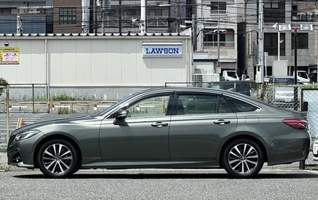 Toyota Crown, 2020 год, 2 950 000 рублей, 6 фотография