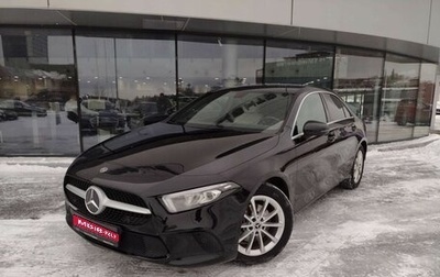 Mercedes-Benz A-Класс, 2019 год, 3 338 500 рублей, 1 фотография