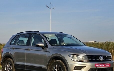 Volkswagen Tiguan II, 2017 год, 2 200 000 рублей, 3 фотография