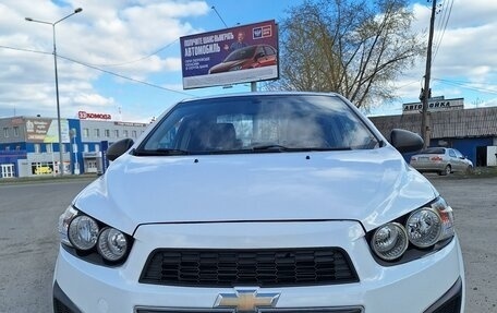 Chevrolet Aveo III, 2013 год, 550 000 рублей, 1 фотография