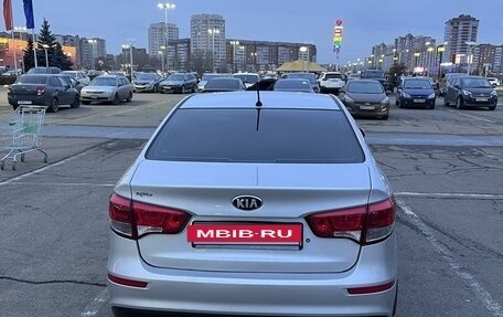 KIA Rio III рестайлинг, 2015 год, 900 000 рублей, 5 фотография