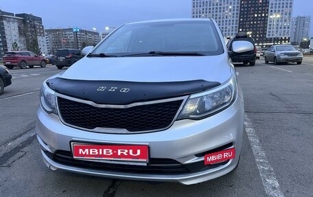 KIA Rio III рестайлинг, 2015 год, 900 000 рублей, 2 фотография