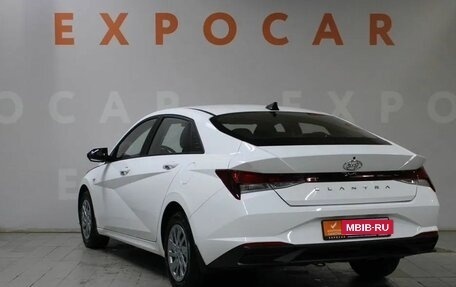 Hyundai Elantra, 2021 год, 2 040 000 рублей, 7 фотография