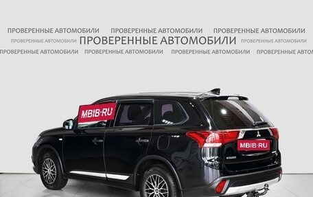 Mitsubishi Outlander III рестайлинг 3, 2018 год, 1 980 000 рублей, 4 фотография