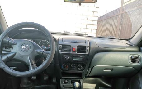 Nissan Almera, 2005 год, 370 000 рублей, 4 фотография