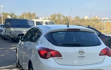 Opel Astra J, 2014 год, 1 130 000 рублей, 6 фотография