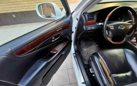 Lexus LS IV, 2010 год, 1 850 000 рублей, 18 фотография