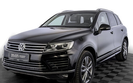 Volkswagen Touareg III, 2017 год, 3 890 000 рублей, 1 фотография