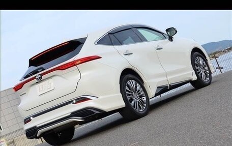 Toyota Harrier, 2020 год, 3 270 000 рублей, 8 фотография