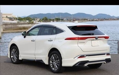 Toyota Harrier, 2020 год, 3 270 000 рублей, 4 фотография