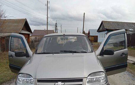 Chevrolet Niva I рестайлинг, 2007 год, 350 000 рублей, 1 фотография